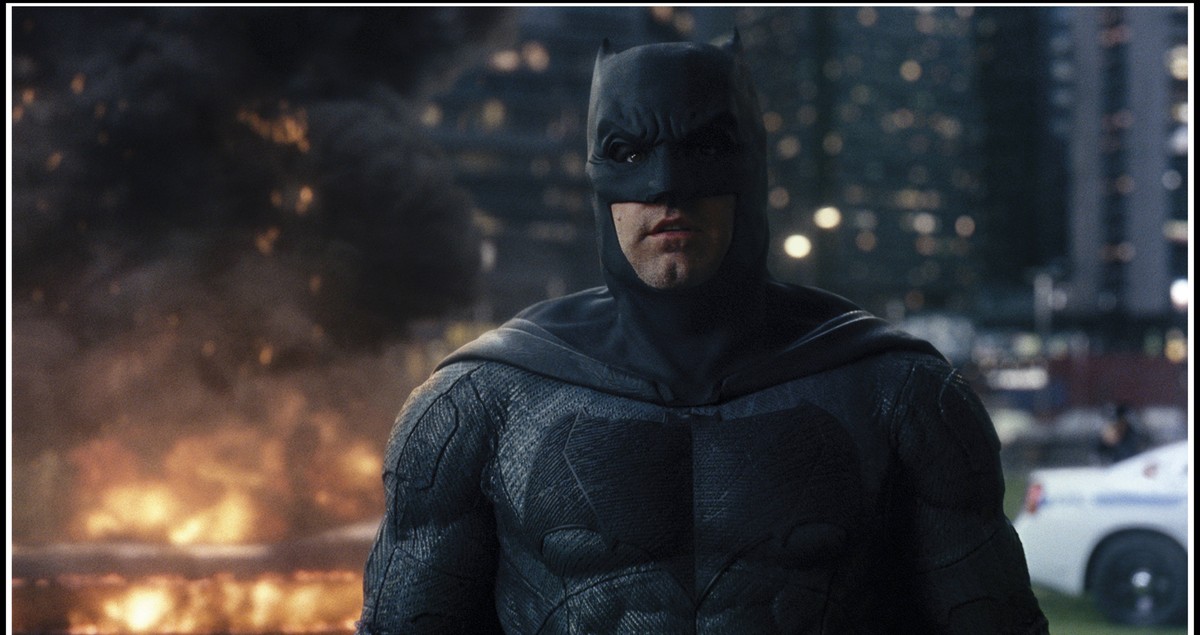 Warner Bros - DC Entertainment - Dune Entertainment - Lensbern Productions / DR JUSTICE LEAGUE de Zack Snyder 2017 USA avec Ben Affleck super heros, batman d apres les personnages de Bill Finger, Bob ...