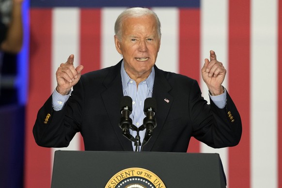 dpatopbilder - 05.07.2024, USA, Madison: US-Präsident Joe Biden spricht bei einer Wahlkampfveranstaltung in der Sherman Middle School in Madison, Wisconsin. Foto: Morry Gash/AP/dpa +++ dpa-Bildfunk ++ ...