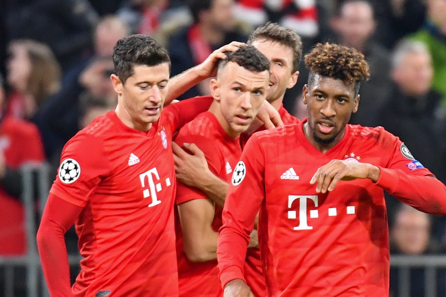 SOCCER - UEFA CL, Bayern vs Olympiacos MUNICH,GERMANY,06.NOV.19 - SOCCER - UEFA Champions League, group stage, FC Bayern Muenchen vs Olympiacos FC. Image shows FC Bayern Team rejoicing. PUBLICATIONxIN ...