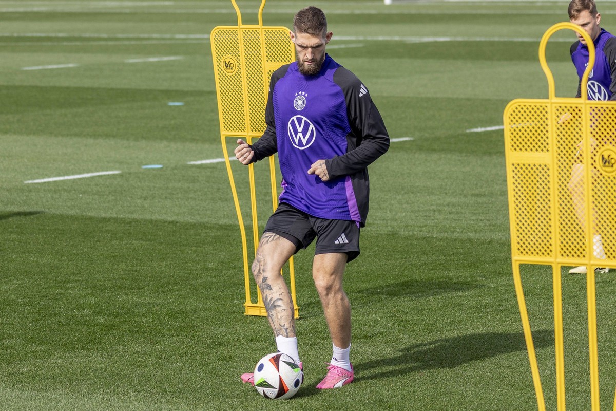 Training Deutsche Fussball Nationalmannschaft, DFB Campus, Frankfurt, 20.03.2024 Robert Andrich Deutsche Fussball Nationalmannschaft, Training DFB, Frankfurt, DFB-Campus, 20.3.2024 *** Training German ...