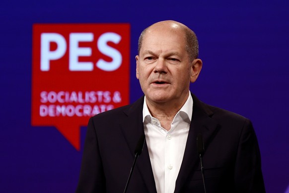 15.10.2022, Berlin: Bundeskanzler Olaf Scholz (SPD) spricht am zweiten Tag des Kongresses der europäischen Sozialdemokraten SPE. Foto: Carsten Koall/dpa +++ dpa-Bildfunk +++