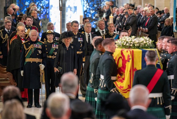 . 12/09/2022. Edinburgh, United Kingdom. King Charles III and the Queen Consort and other UK Royals at a service for Queen Elizabeth II as her coffin arrives at St.Giles Cathedral in Edinburgh, Scotla ...