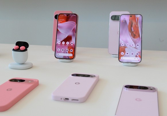 13.08.2024, VS, Mountain View: Nieuwe smartphones van de Pixel 9-modellen van Google werden aangekondigd in het hoofdkwartier van de Konzerns. (zu dpa: «Google introduceert nieuwe smartphones met AI») Foto: Andrej Sokolow/ ...