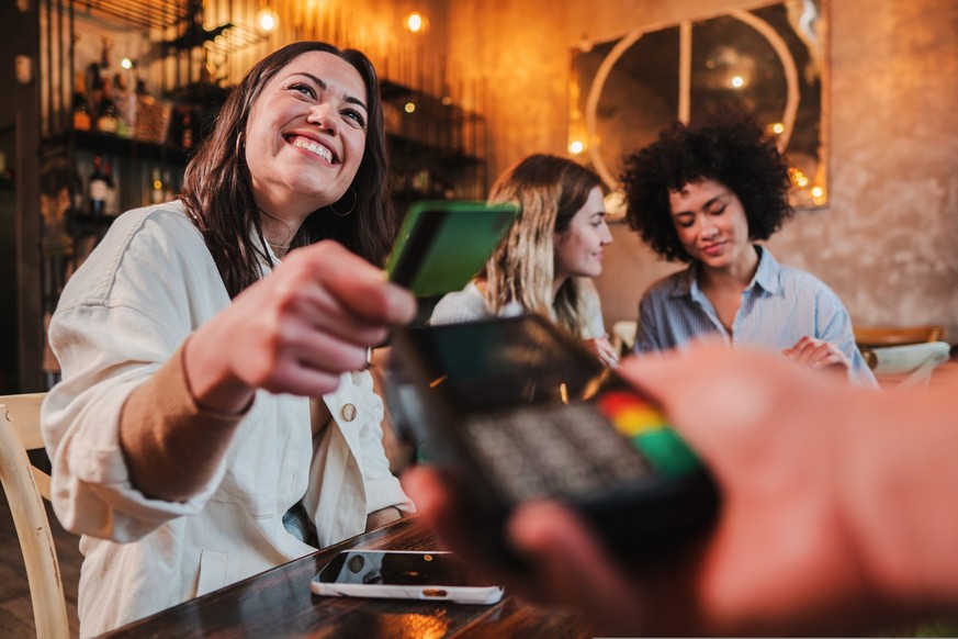 Mehrwertsteuer: Mit diesen Tricks hast du keine Angst mehr vor der nächsten Restaurantrechnung.