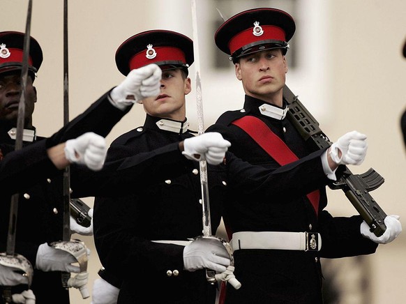 SANDHURST, ENGLAND - DECEMBER 15: HRH Prince William (R) marches while taking part in The Sovereign's Parade at The Royal Military Academy Sandhurst on December 15, 2006 in Sandhurst, England.There we ...
