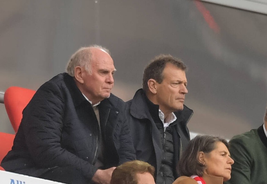 Fußball, 1. Bundesliga, 20220508, FC Bayern München - VfB Stuttgart. Im Bild Ehrenpräsiden des FC Bayern München Ulrich Uli HOENEß Hoeness auf Tribüne. München Allianz Arena Bayern Deutschland *** Soc ...