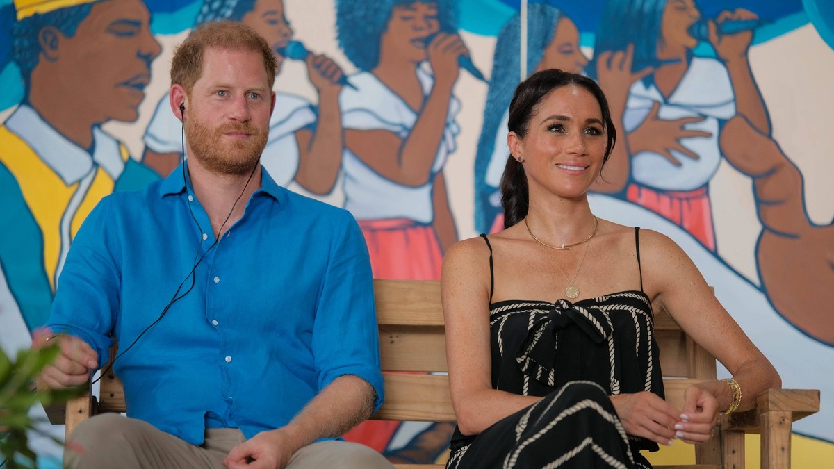 August 17, 2024, Bogota, Cundinamarca, Colombia: EDITOR NOTE: HANDOUT - MANDATORY CREDIT: PRINCE HARRY, Duke of Sussex and MEGHAN, Duchess of Sussex during their official visit to the school of drums ...