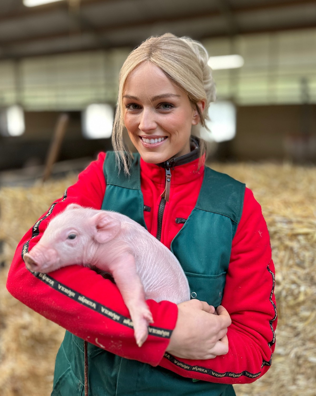 Marie Hoffmann ist Landwirtin und berichtet auf Tiktok und Instagram darüber, was das bedeutet.