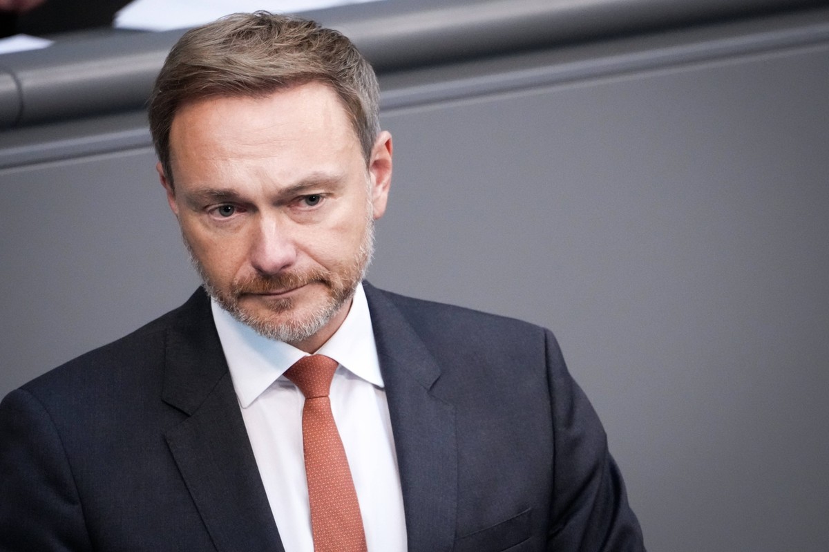 54. Bundestagssitzung und Debatte Aktuell,22.09.2022 Berlin, Finanzminister Christian Lindner FDP im Portrait bei seiner Rede bei der Debatte zum Thema Inflationsausgleichsgesetz bei der 54. Sitzung d ...