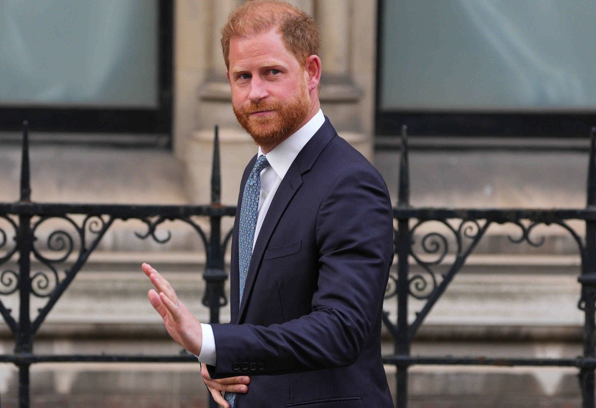 LONDON, ENGLAND - APRIL 8: Prince Harry, Duke of Sussex leaves the High Court on April 8, 2025 in London, England. Prince Harry arrived in the UK this morning to attend court for his appeal against th ...