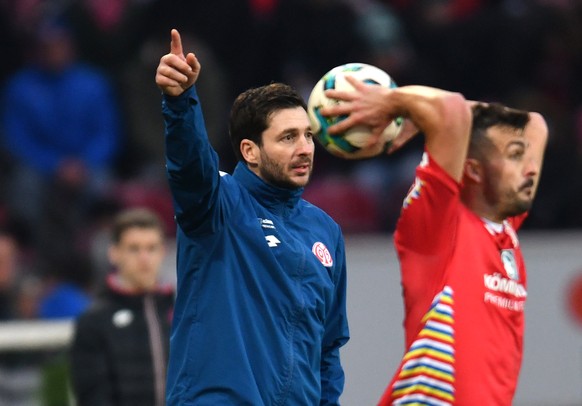 Schluss mit lustig. Mainz-Trainer Sandro Schwarz ist nicht unumstritten.