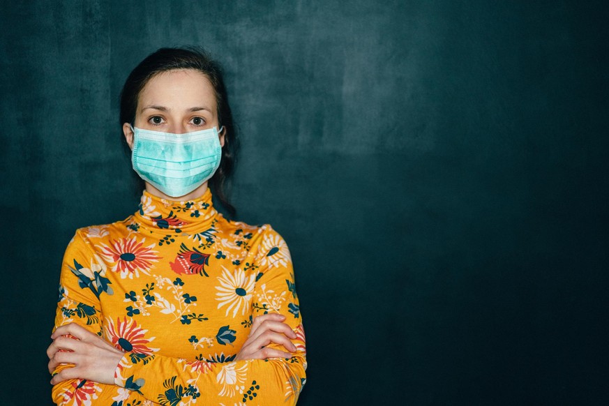 Eine junge Lehrerin berichtet: Im Unterricht tragen die meisten Schüler Maske. (Symbolbild)