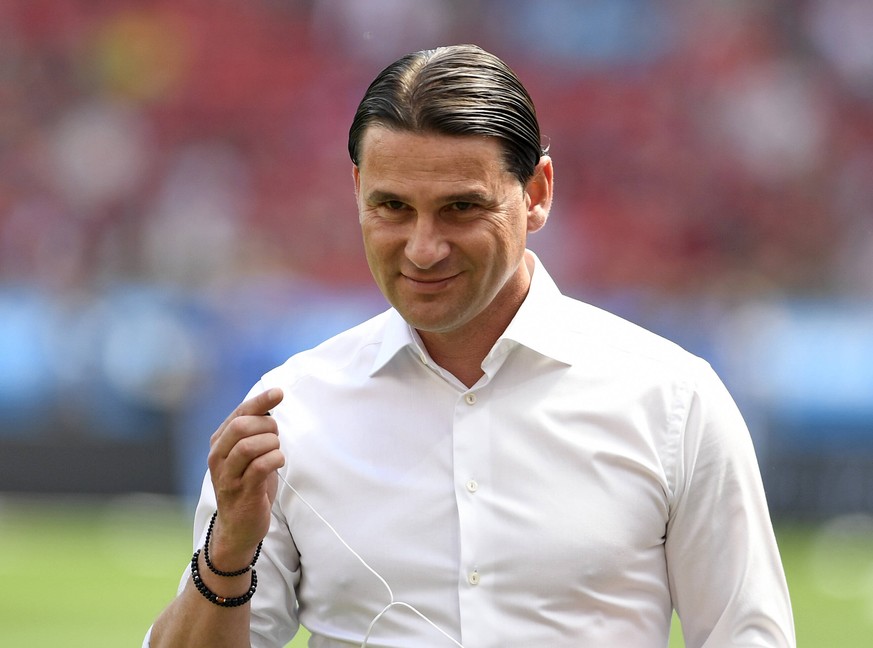 14.05.2022, Leverkusen, Deutschland, BayArena, Bayer 04 Leverkusen vs. SC Freiburg - 1. Bundeliga, Trainer Gerardo Seoane Bayer 04 Leverkusen schaut Foto Ralf Treese DFB / DFL REGULATIONS PROHIBIT ANY ...