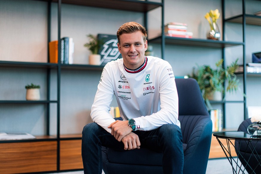 Mercedes-AMG PETRONAS F1 Team signs Mick Schumacher as Reserve Driver for 2023 EDITORIAL ONLY Copyright: Mercedes-Benz AG via Kolvenbach *** Mercedes AMG PETRONAS F1 Team signs Mick Schumacher as Rese ...