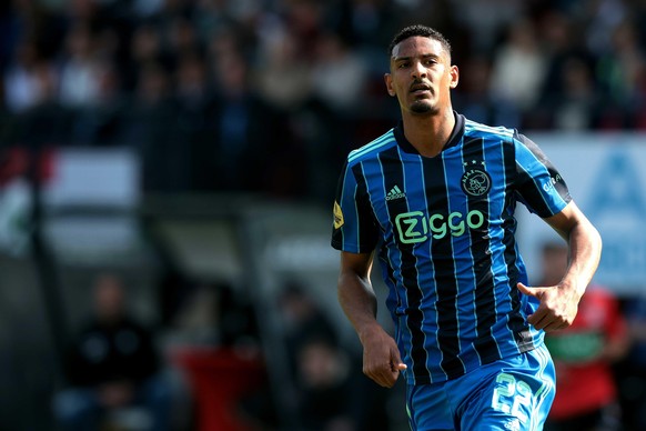 2022-04-23 15:48:50 Nimwegen  Sebastien Haller von Ajax während des niederländischen Eredivisie-Spiels zwischen NEC und Ajax im Stadion De Goffert am 23. April 2022 in Nimwegen, Niederlande. ANP JERO ...