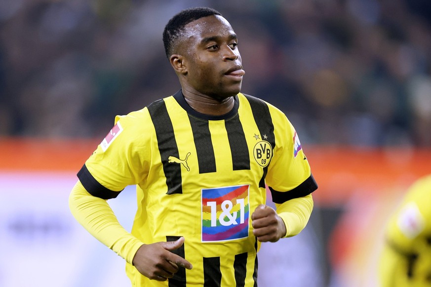 MOUKOKO Youssoufa Team BVB DFL Bundesliga Saison 2022 - 2023 Spiel Borussia Moenchengladbach - BVB 4 : 2 am 11. 11. 2022 in Moenchengladbach DFL REGULATIONS PROHIBIT ANY USE OF PHOTOGRAPHS as IMAGE SE ...