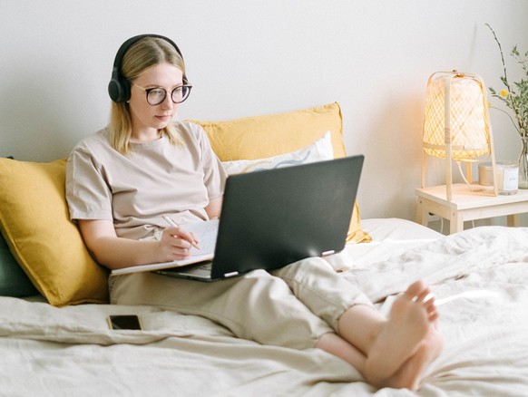 Am Abend noch im Bett arbeiten? Darauf haben viele junge Menschen einfach keinen Bock.