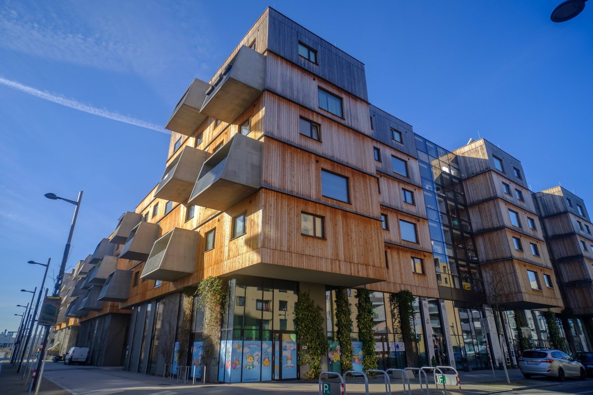 vienna, austria, 10 feb 2022, wooden resitdential builing, created by querkraft, bergerparkinnen arhictects in the new urban area seestadt aspern *** wien,
