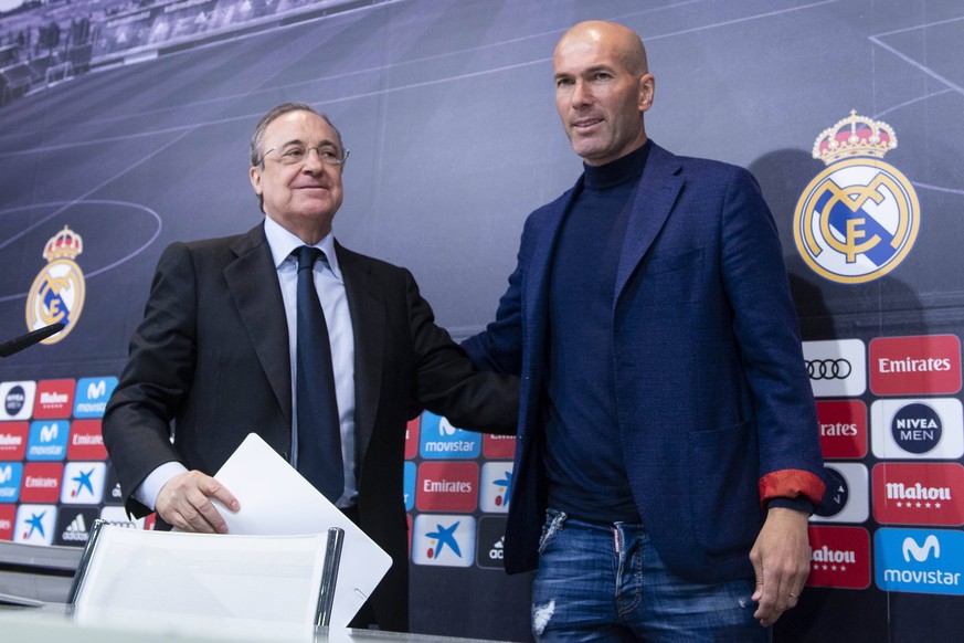 Real Madrid president Florentino Perez and coach Zinedine Zidane during press conference PK Pressekonferenz to announce he leave the Real Madrid in Madrid, Spain. May 31, 2018. PUBLICATIONxINxGERxSUIx ...