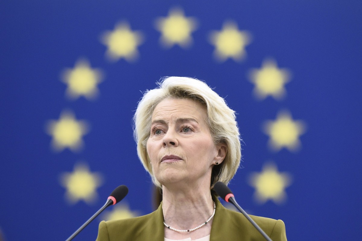ARCHIV - 10.09.2025, Frankreich, Straßburg: Die Präsidentin der Europäischen Kommission, Ursula von der Leyen, hält im Europäischen Parlament in Straßburg, Ostfrankreich, eine Rede zur Lage der Union. ...