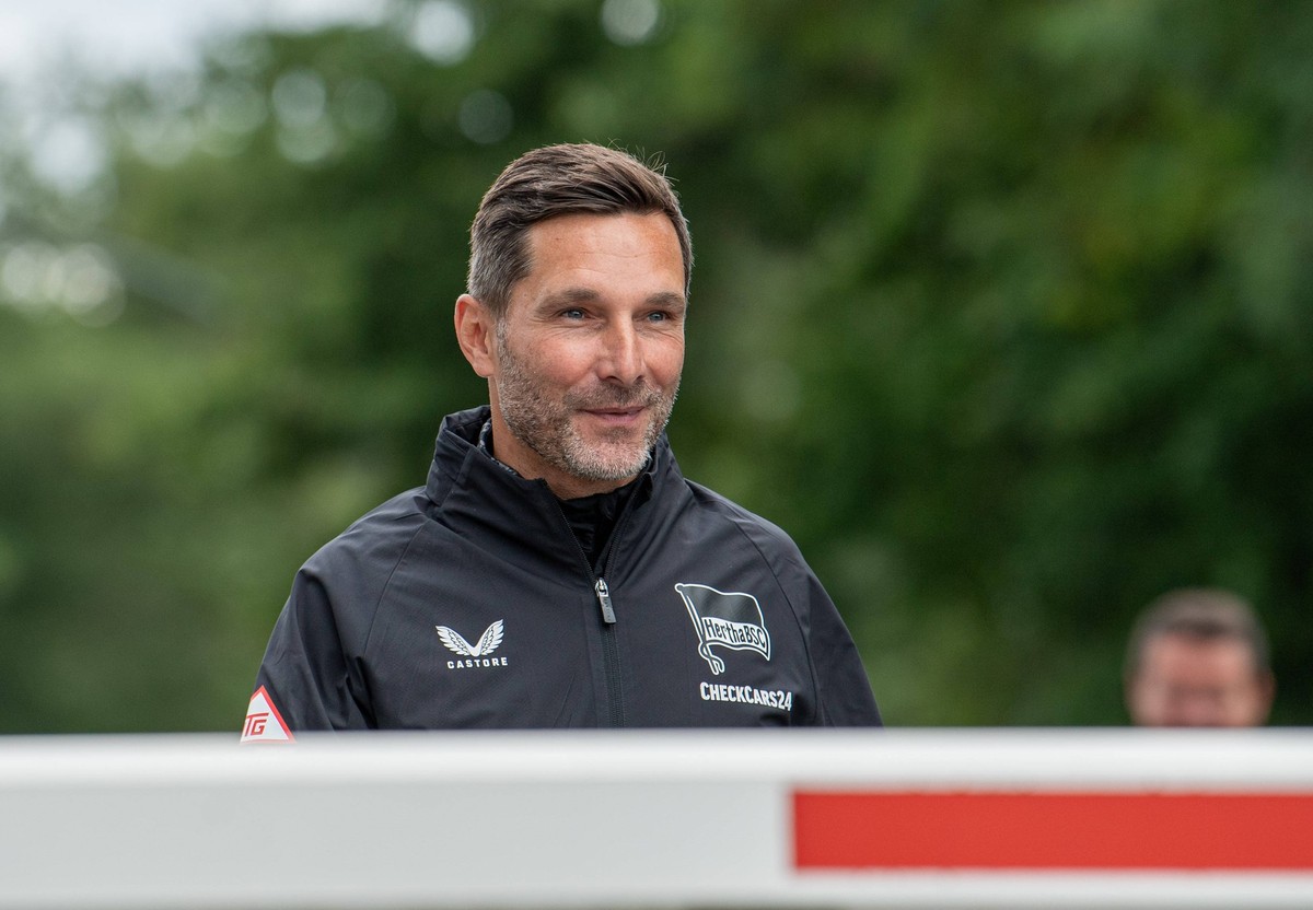 Fussball, Herren, Saison 2025/26, 2. Bundesliga, Hertha BSC, Training, Trainer Stefan Leitl Hertha BSC, 22.07. 2025, *** Soccer, Men, Season 2025 26, 2 Bundesliga, Hertha BSC, Training, Coach Stefan L ...