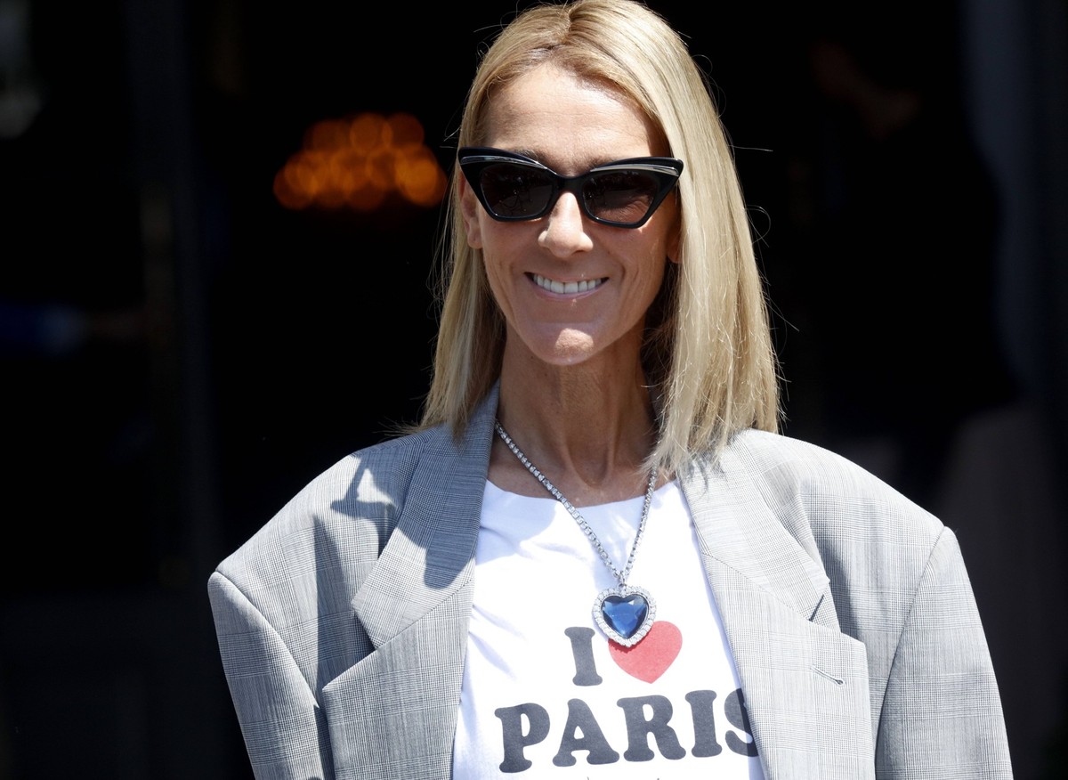 Entertainment Bilder des Tages July 3, 2019 - Paris, France - Singer Celine Dion is seen leaving her hotel in Paris, France, on July 3rd, 2019. Paris France PUBLICATIONxINxGERxSUIxAUTxONLY - ZUMAn230  ...