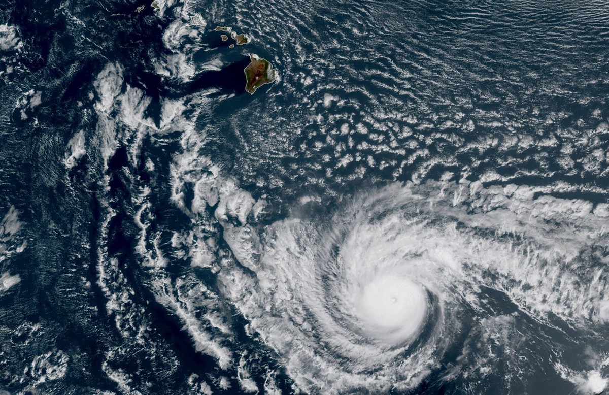 August 9, 2023, Hawaii, Pacific Ocean, USA: In a satellite view on August 7, 2023 from the GOES-West shows Category 4 Hurricane Dora passing just south of Hawaii s Big Island. Dora was moving west at ...