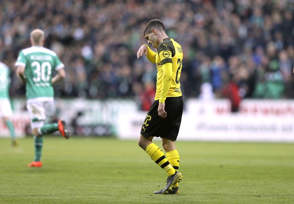 Foto : trauriger Abgang von CHristian Pulisic / Dortmund Fussball 1. Bundesliga , am Sa. 04.05.2019 Werder Bremen - Borussia Dortmund 2 - 2 *** Photo sad departure of CHristian Pulisic Dortmund footba ...