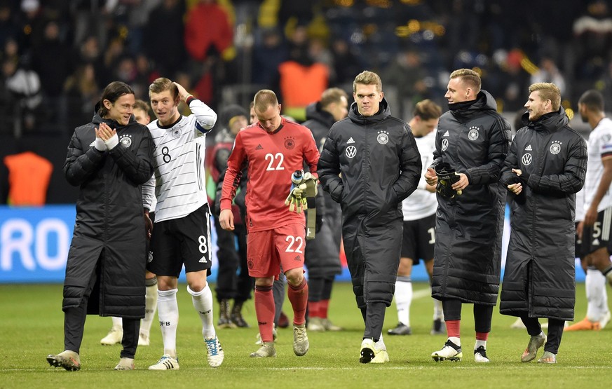 19.11.2019, Fussball, Länderspiel, EM Qualifikation, Gruppe C, 10. Spieltag, Deutschland - Nordirland, in der Commerzbank-Arena Frankfurt am Main. v.l. Nico Schulz Deutschland, Toni Kroos Deutschland, ...