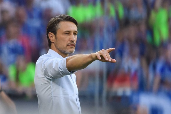 Gelsenkirchen, Germany 24.08.2019, 1. Bundesliga, 2. Spieltag, FC Schalke 04 - FC Bayern Muenchen, Trainer Niko Kovac (FCB) gestikuliert, gestures ( Gelsenkirchen Veltins-Arena North Rhine-Westphalia  ...