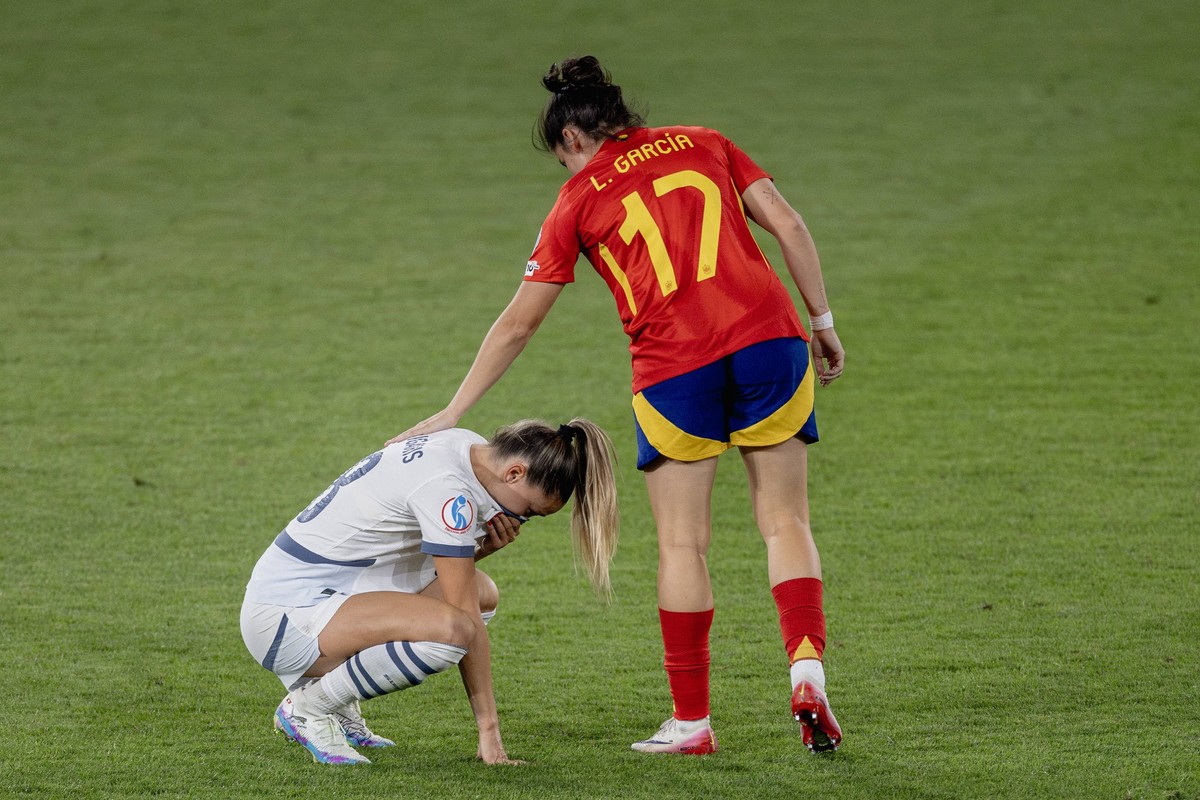 Bern, Switzerland, July 18st 2025: Bad mood at Viola Monica Calligaris 18 CHE after the defeat after the UEFA Womens EURO 2025 Quarter-Final match between Spain and Switzerland at Stadion Wankdorf in  ...