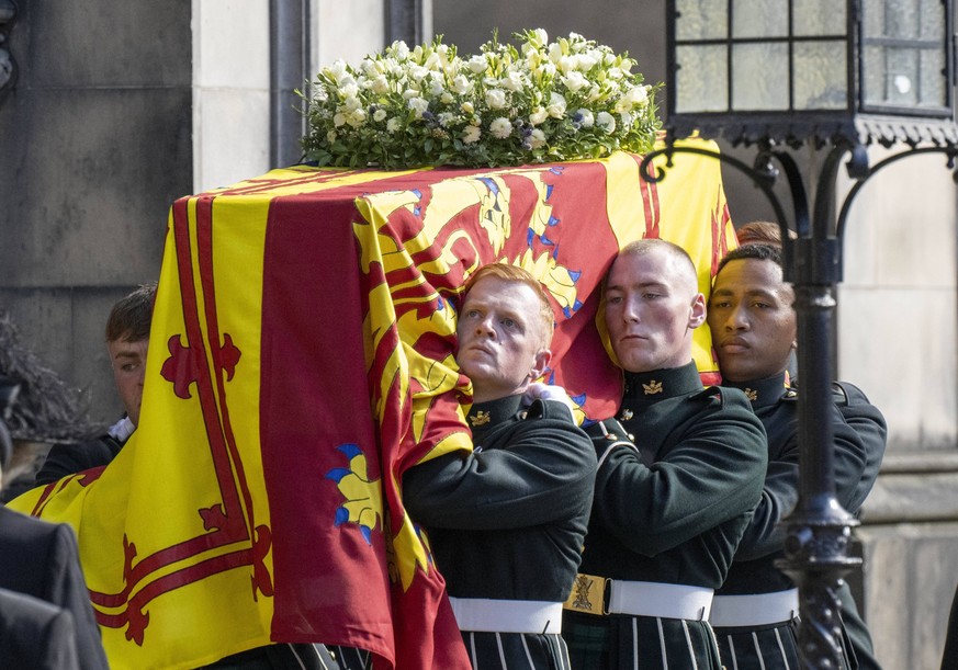 A Service of Prayer and Reflection for the Life of Queen Elizabeth II at St Giles Cathedral Where: Edinburgh, Scotland, United Kingdom When: 12 Sep 2022 Credit: Cover Images PUBLICATIONxNOTxINxUKxFRA  ...