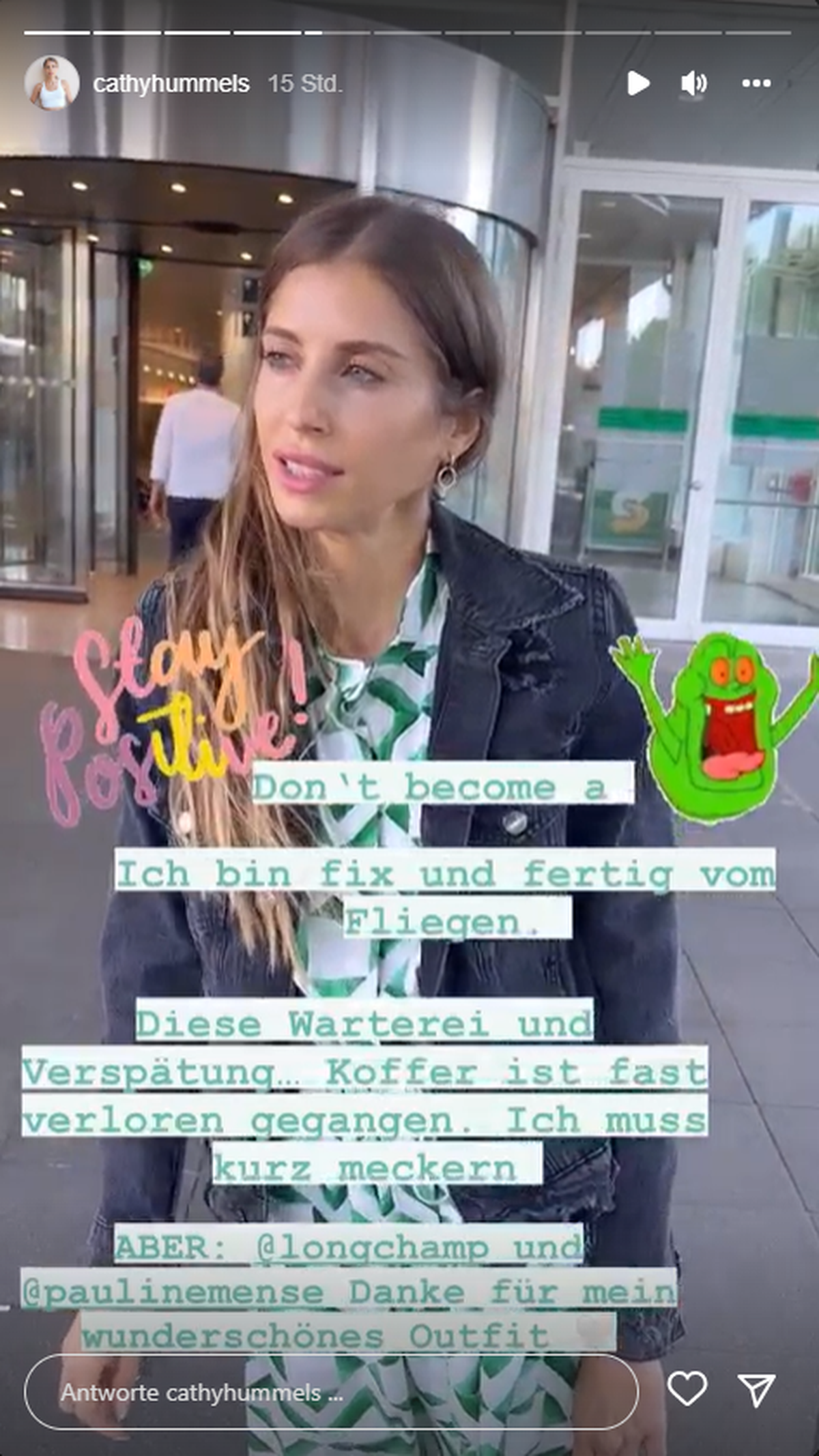 Cathy Hummels berichtet von ihrer chaotischen Flugreise.