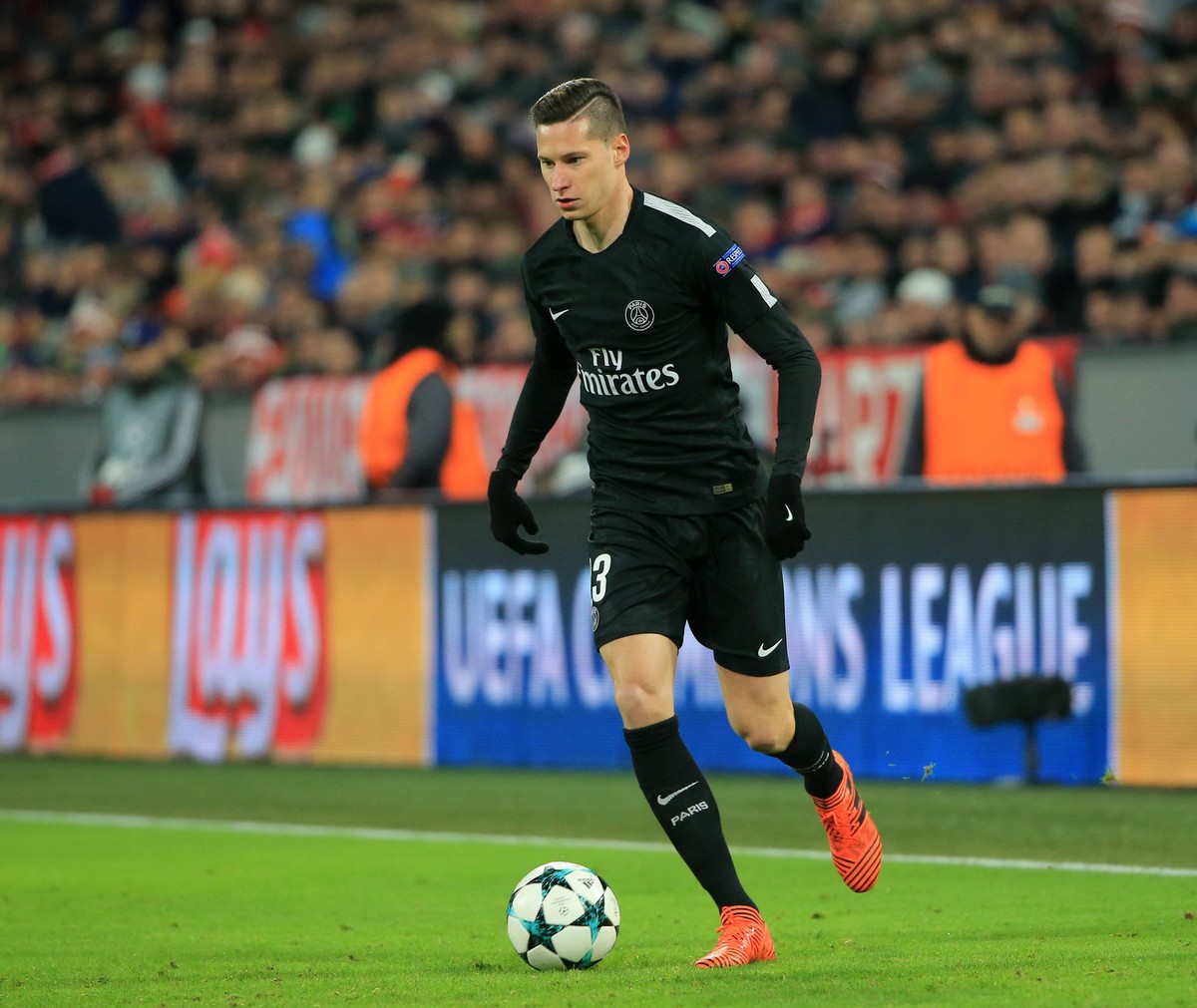 Julian Draxler (24) 42 Spiele/ 6 Tore