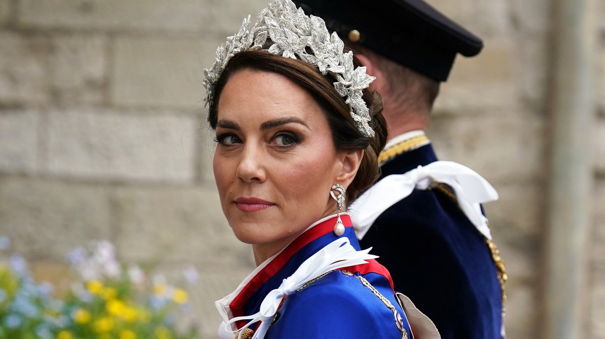 dpatopbilder - ARCHIV - 06.05.2023, Großbritannien, London: William, Prinz von Wales, und Kate, Prinzessin von Wales, bei ihrer Ankunft in der Westminster Abbey vor der Krönungszeremonie für König Cha ...