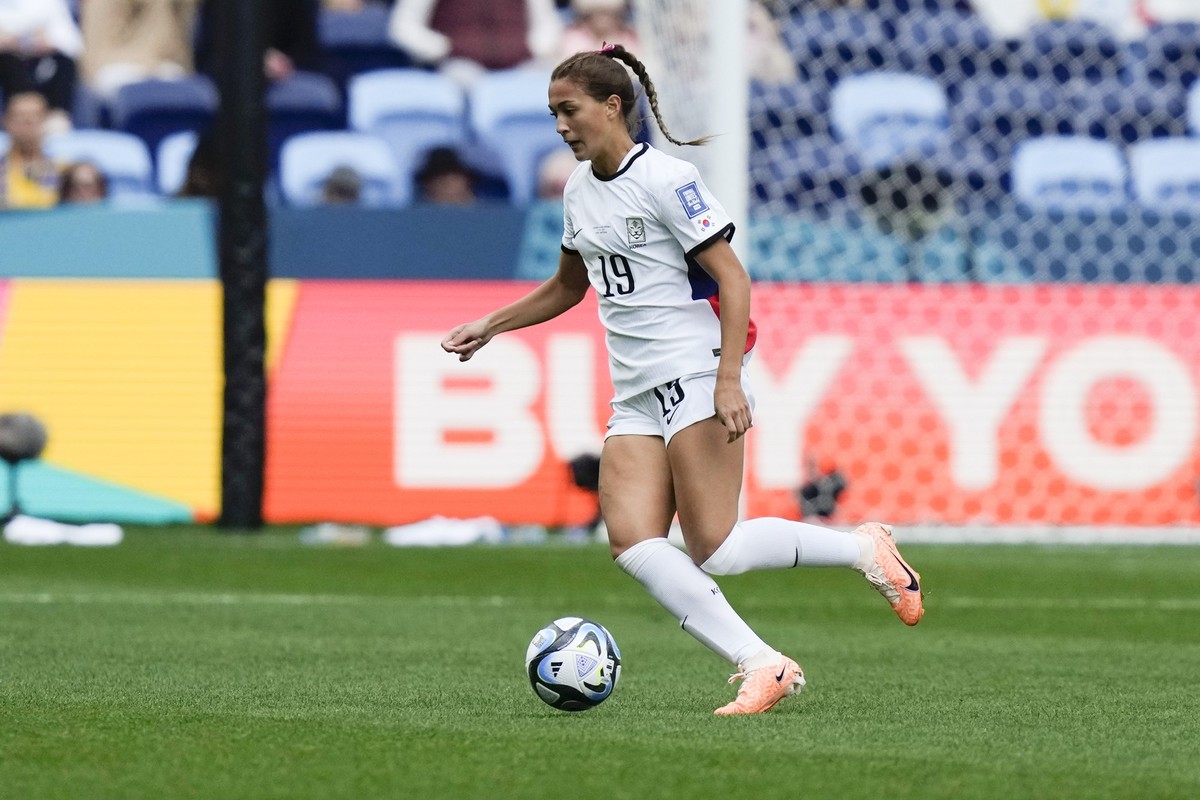 South Korea&#039;s Casey Phair controls the ball during the Women&#039;s World Cup Group H soccer match between Colombia and South Korea at the Sydney Football Stadium in Sydney, Australia, Tuesday, J ...