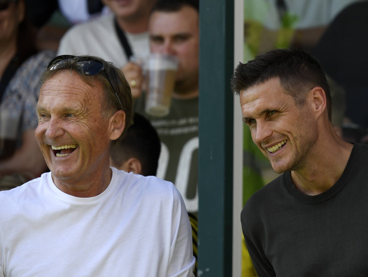 14.07.2022, Verl, Germany, Sportclub Arena, SC Verl vs. BV Borussia Dortmund - Testspiel, CEO / Geschaeftsfuehrer Hans-Joachim Watzke Borussia Dortmund und Sportlicher Leiter Sebastian Kehl Borussia D ...