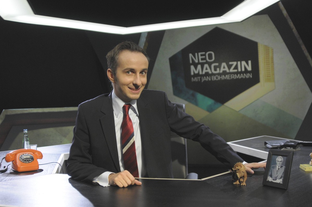 Throwback: Jan Böhmermann 2013 beim "Neo Magazin"-Start