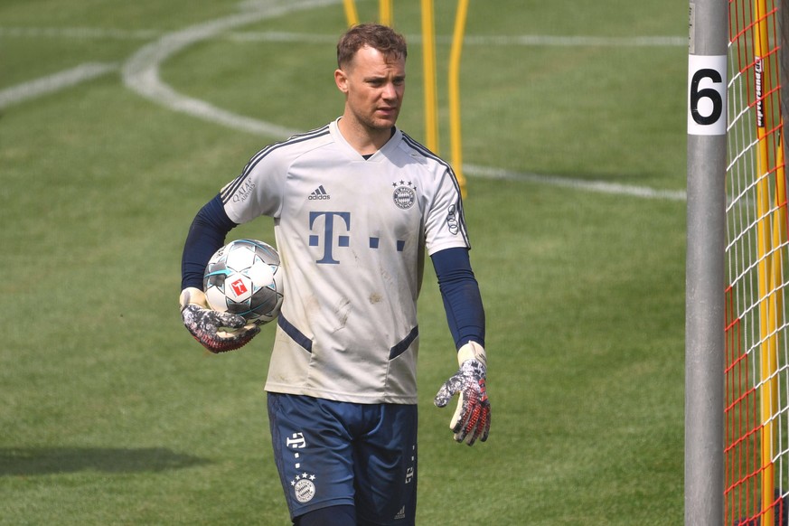 Manuel Neuer pokert beim FC Bayern um einen neuen Vertrag. Sein aktueller läuft noch bis Juni 2021.