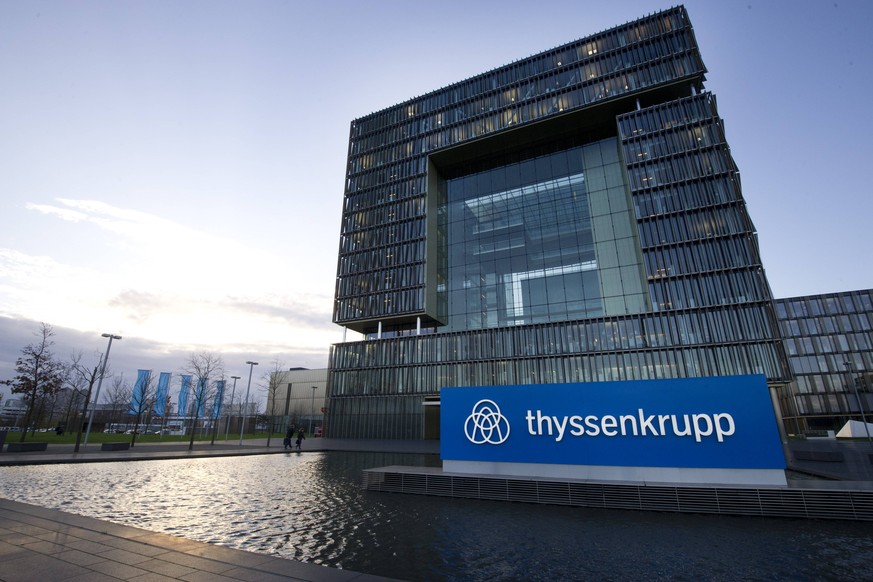 Das QUARTIER, die Konzernzentrale der ThyssenKrupp AG in Essen, Bilanzpressekonferenz der ThyssenKrupp AG in Essen am 23.11.2017. *** The QUARTIER the headquarters of ThyssenKrupp AG in Essen Annual P ...