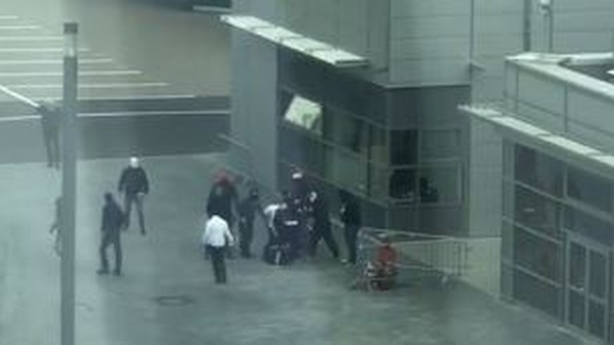 Borussia Mönchengladbach Video zeigt, wie Ultra verprügelt wird