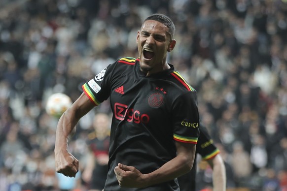 FILE - Ajax&#039;s Sebastien Haller celebrates scoring his side&#039;s second goal during the Champions League group C soccer match between Besiktas and Ajax at the Vodafone Park Stadium in Istanbul,  ...