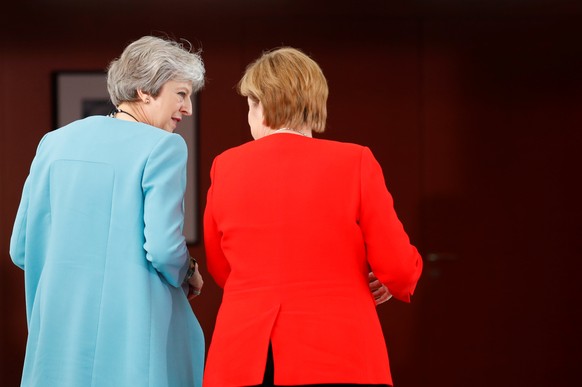 German Chancellor Angela Merkel receives Britain&#039;s Prime Minister Theresa May in Berlin, Germany, July 5 2018. REUTERS/Axel Schmidt