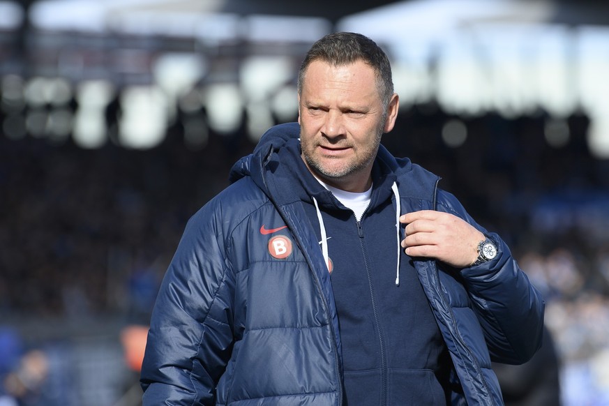 24.02.2024, Niedersachsen, Braunschweig: Fußball: 2. Bundesliga, Eintracht Braunschweig - Hertha BSC, 23. Spieltag, Eintracht-Stadion. Berlins Trainer Pal Dardai ist vor dem Spiel im Stadion. Foto: Sw ...