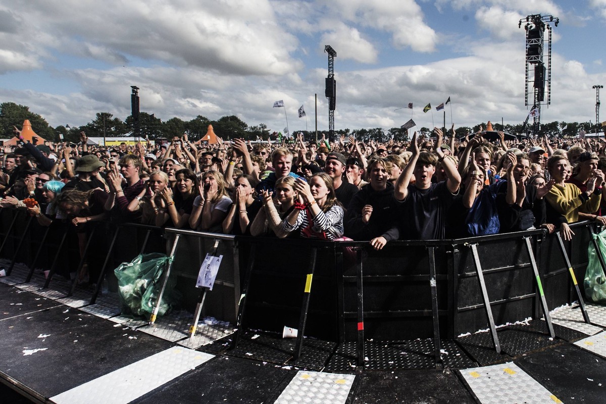 Bikstok spiller paa Orange Scene paa aarets Roskilde Festival loerdag den 6. juli 2019.. , Roskilde Denmark *** Bikstok plays at the Orange Stage at this years Roskilde Festival Saturday, July 6, 2019 ...