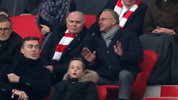 Präsident FC Bayern Uli Hoeness Hoeneß und Vorstandsvorsitzender Karl Heinz Rummenigge FC Bayern München FC Bayern München - SC Freiburg 1 Fussball Bundesliga Saison 2018 / 2019 DFL regulations prohib ...