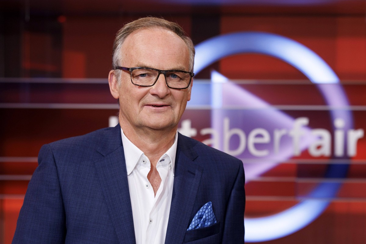 Moderator Frank Plasberg im Studio bei der letzten Sendung hart aber fair aus K�ln mit ihm als Moderator. Mit seinem Abschied geht eine �ra zu Ende: 21 Jahre f�hrte Frank Plasberg durch die Sendung. D ...