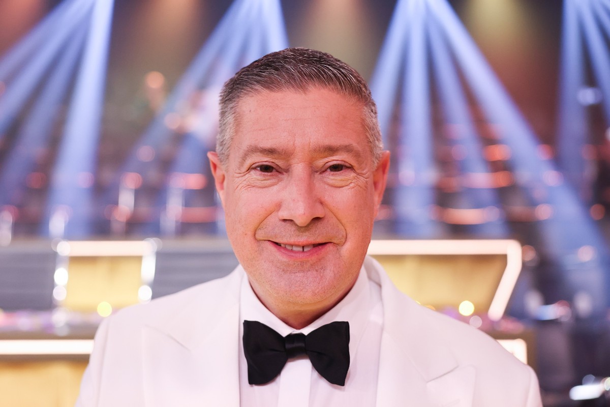 ARCHIV - 25.05.2024, Nordrhein-Westfalen, K�ln: Joachim Llambi, Jurymitglied, lacht am Rande des Finales der 17. Staffel der RTL-Tanzshow &quot;Let&#039;s Dance&quot; im Coloneum. Joachim Llambi wird  ...