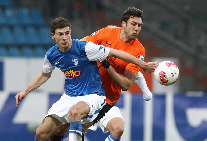 Leon Goretzka (l.) feierte sein Profidebüt beim VfL Bochum in der 2. Liga.