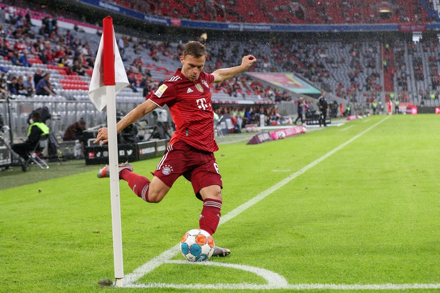 Joshua Kimmich spielt seit Sommer 2015 für den FC Bayern, hat seinen Vertrag jetzt bis 2025 verlängert.